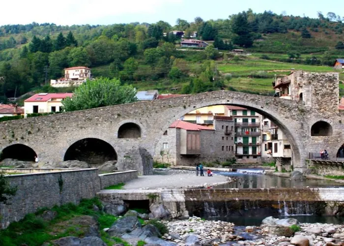 Castell De Rocabruna Tatil Evi